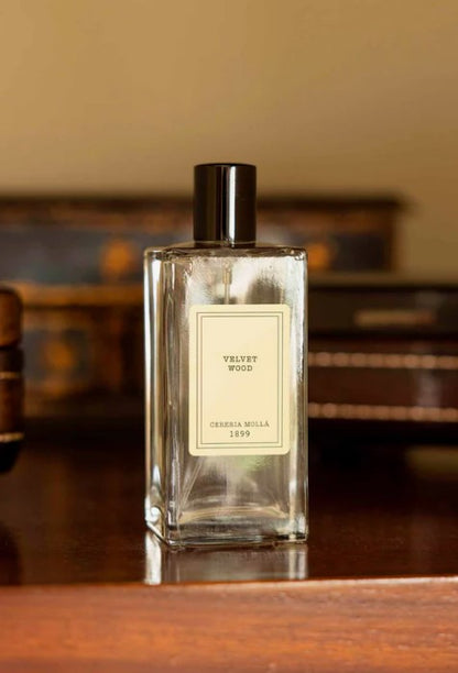 Perfume Névoa Veludo Madeira 100 ml