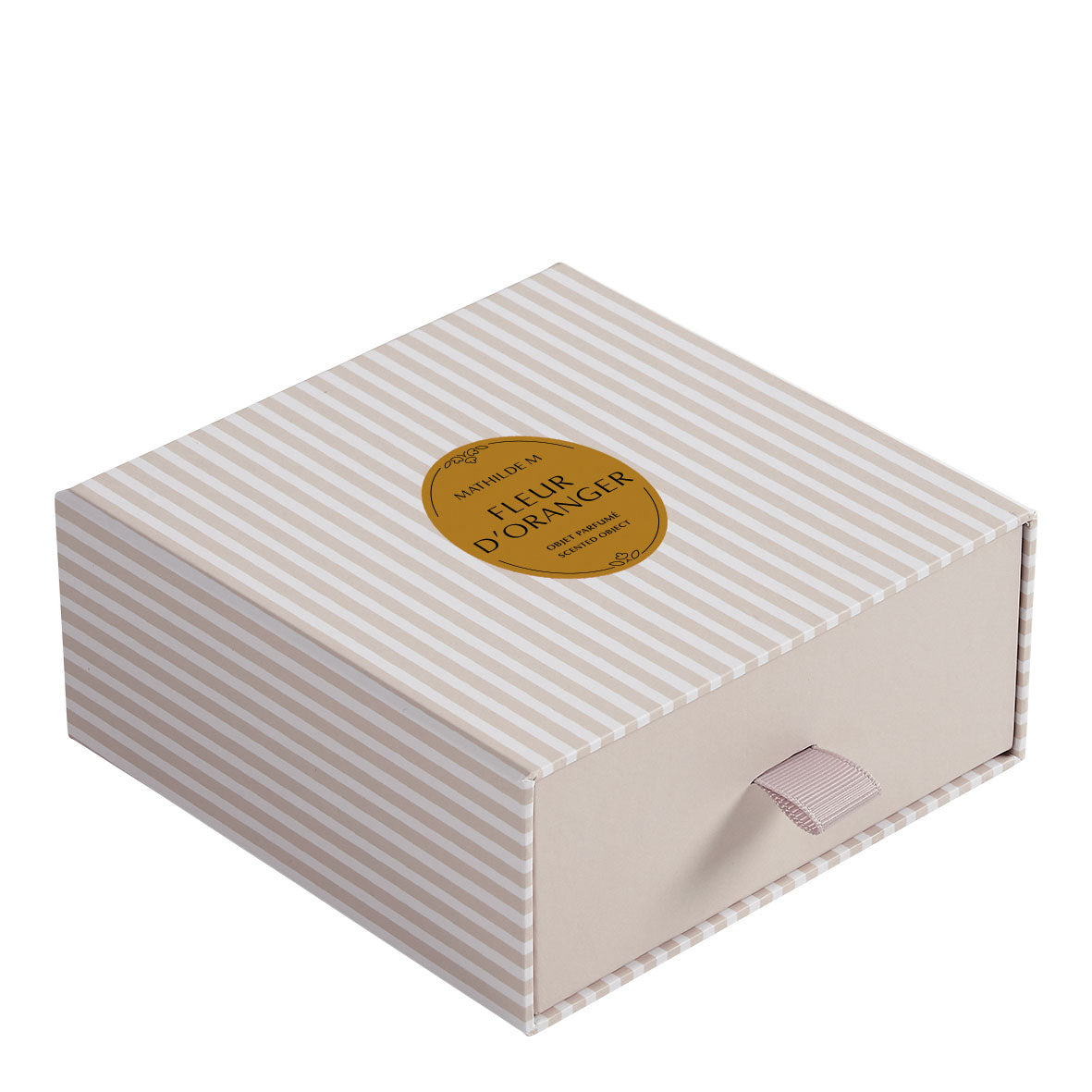 Decoração Perfumada com Coração Bordado -Fleur D'oranger
