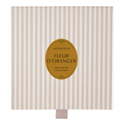 Decoração Perfumada com Coração Bordado -Fleur D'oranger