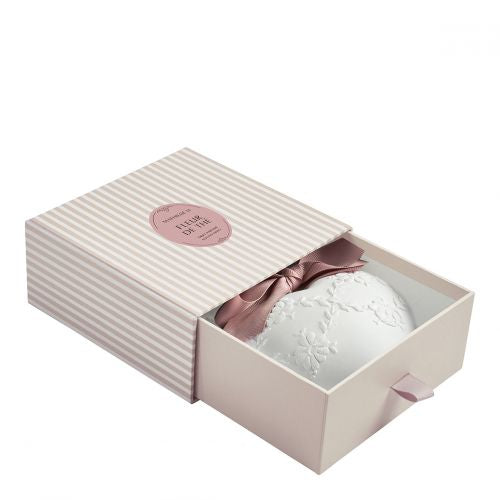 Decoração Perfumada com Coração Bordado - Tea Flower