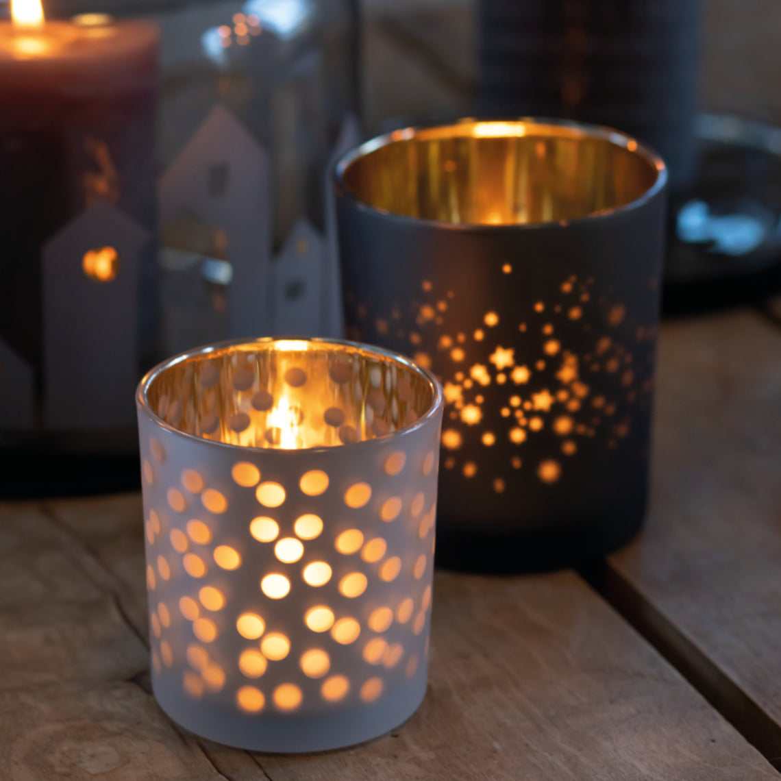 Glossy light dots, small